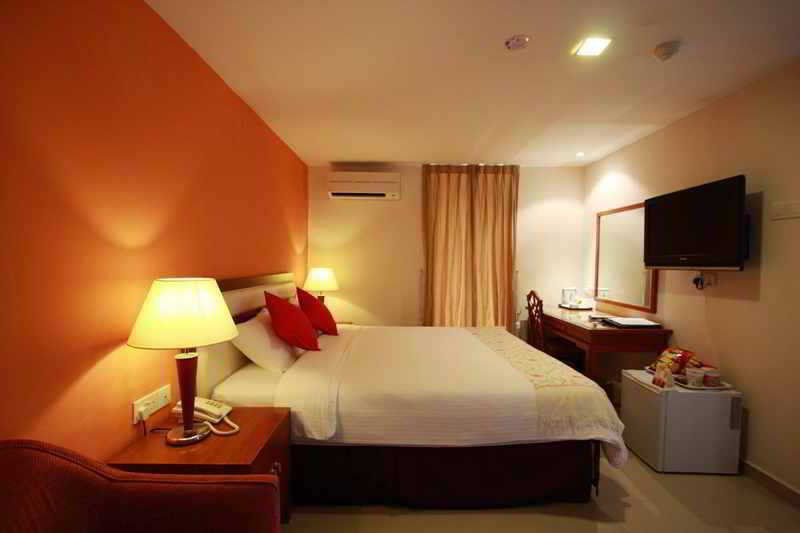 Oyo 104 Pegasus Hotel Сингапур Экстерьер фото